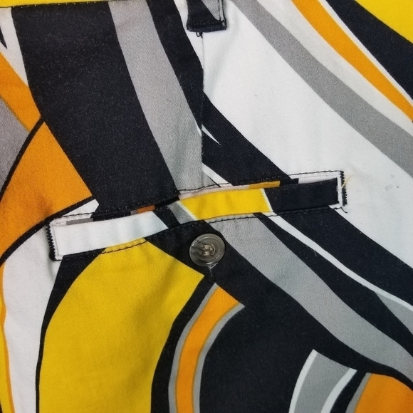 Loudmouth Swirls Gone Wild geo printed golf Bermuda shorts - Picture 8 of 9